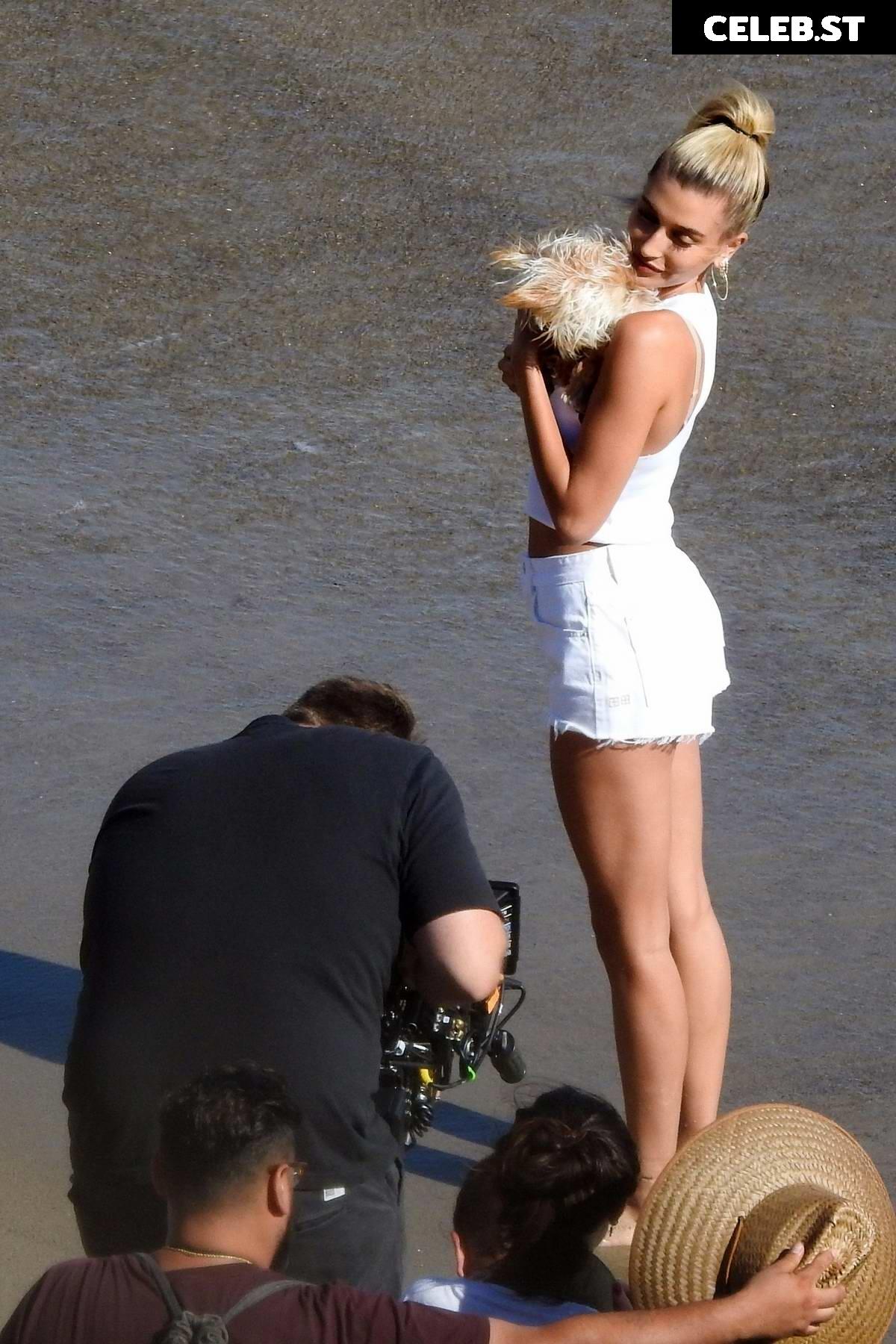 Hailey Bieber Image 3010333