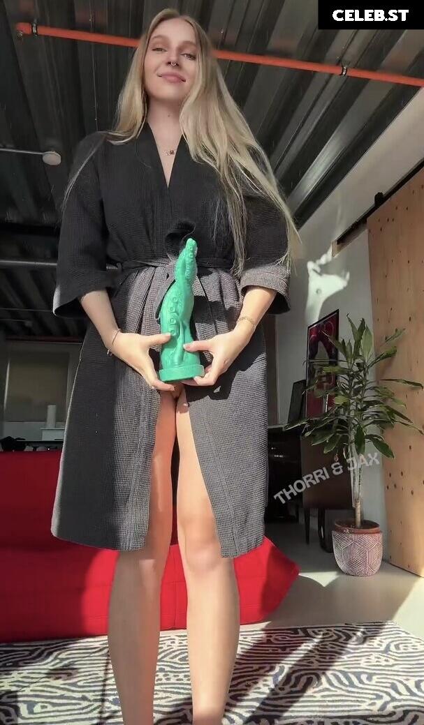 ThorriAndJax Image 3018623