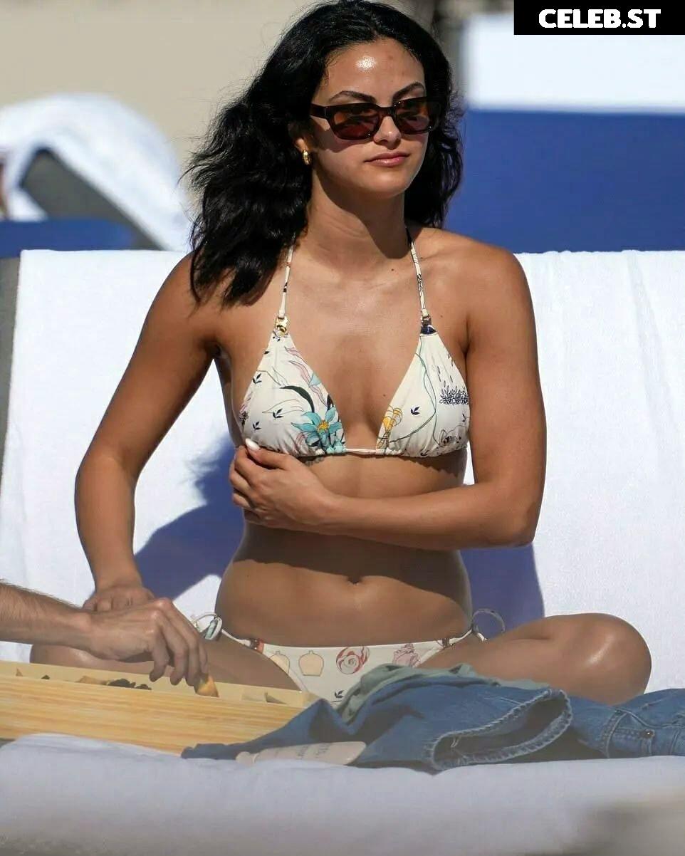 Camila Mendes Image 3005246