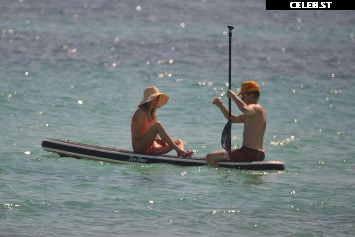 Anne Winters Image 3006472