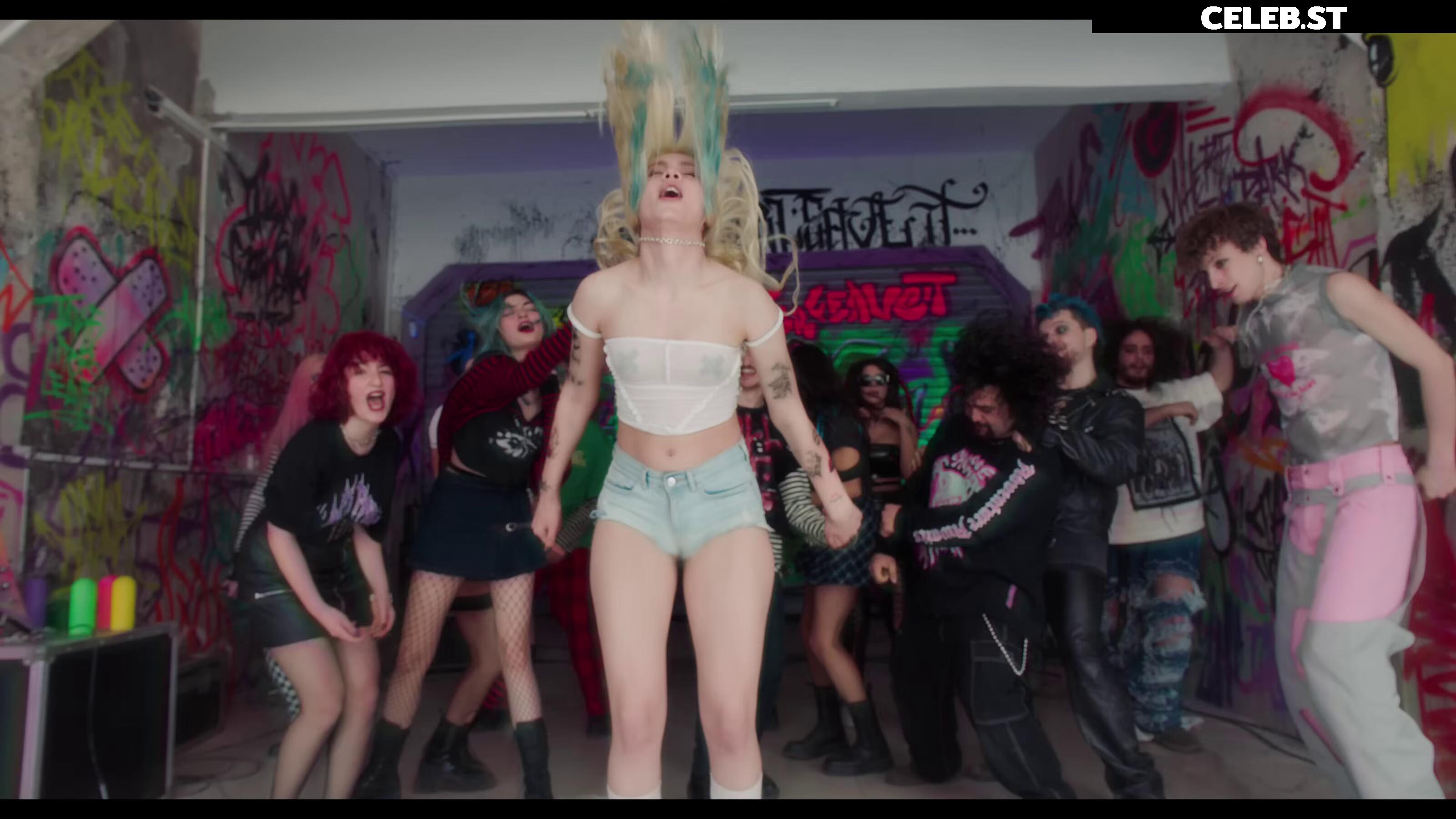 Aleyna Tilki Image 3007982