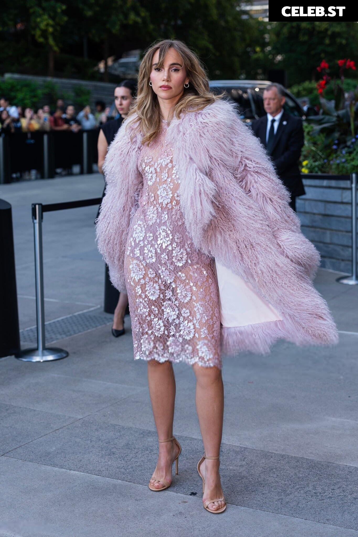 Suki Waterhouse Image 3003619