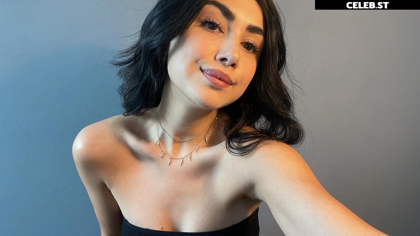 Alexa Mansour Image 3003237
