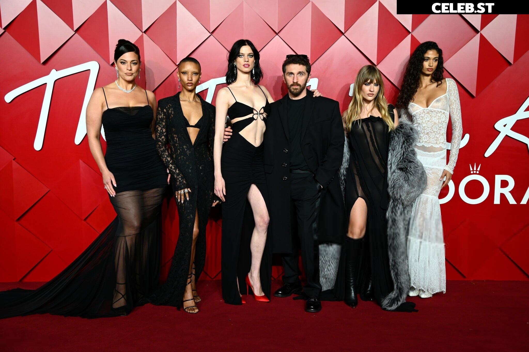 Victoria De Angelis Image 3000841