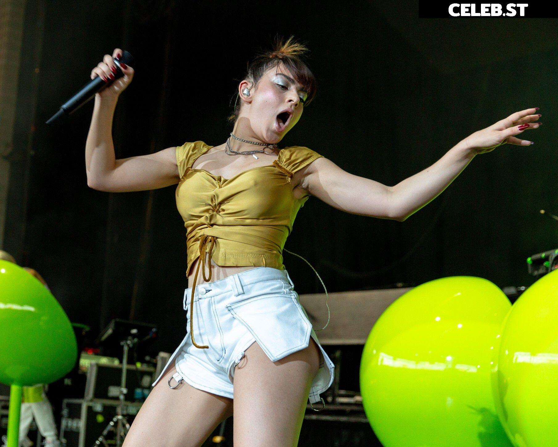Charli XCX Image 3000182