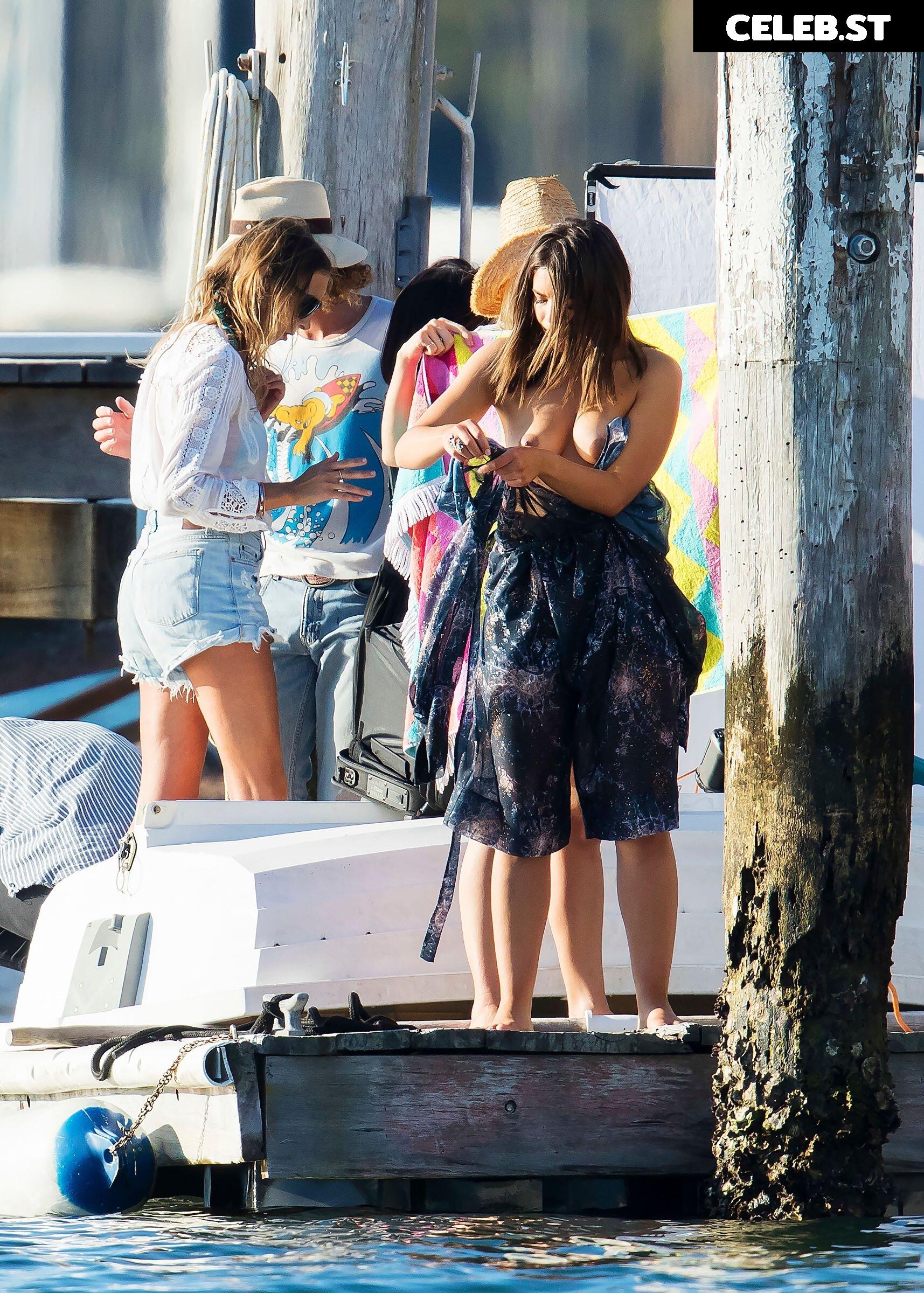 Olympia Valance Image 3009840