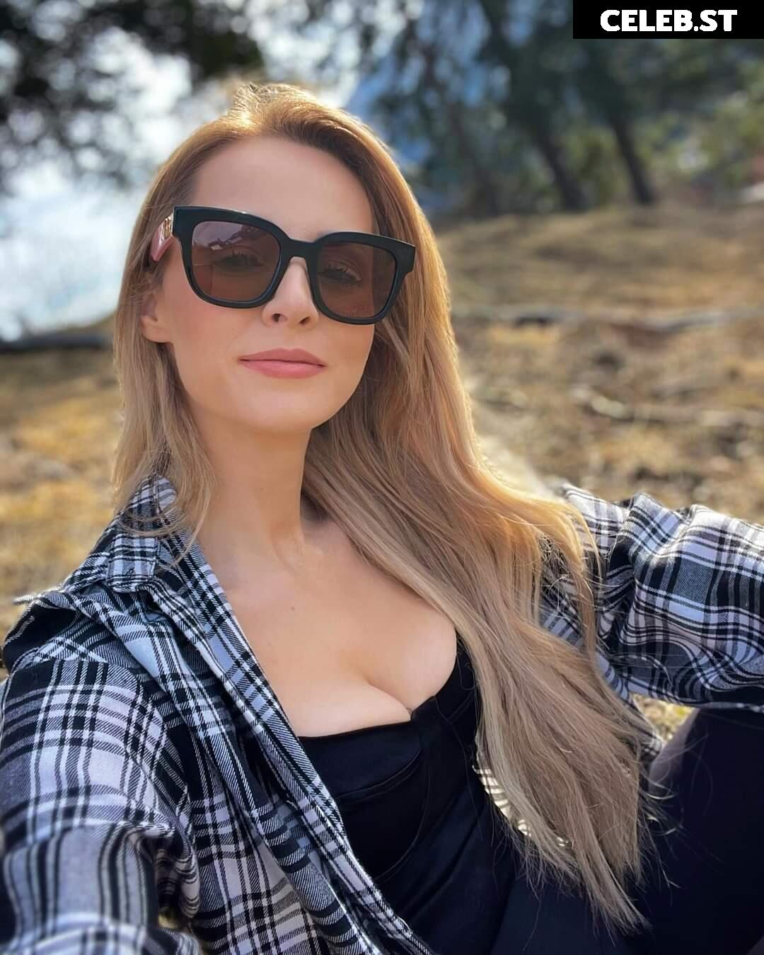 Melissa Naschenweng Image 3008739