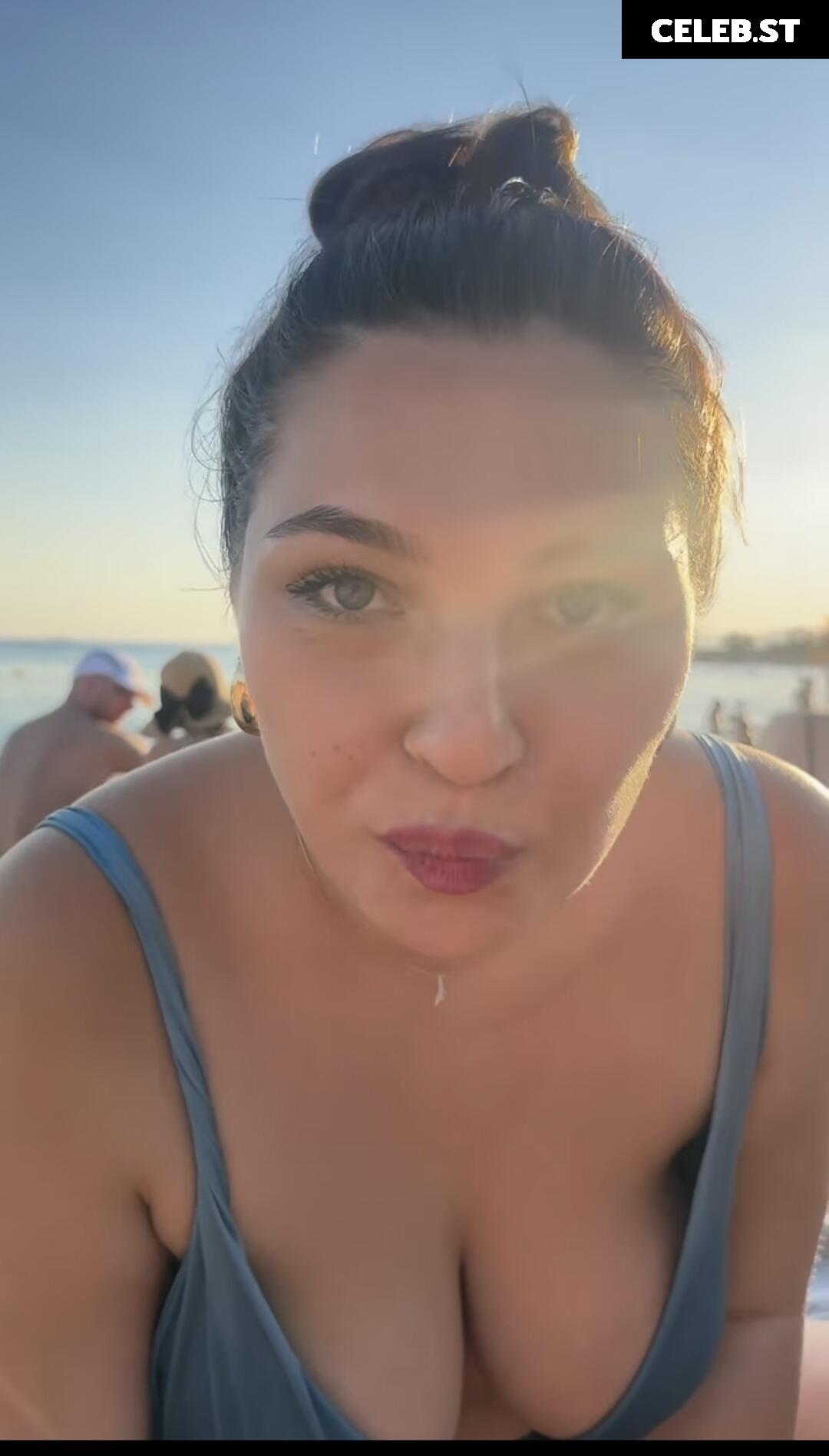 Lucy Lacht Image 618181