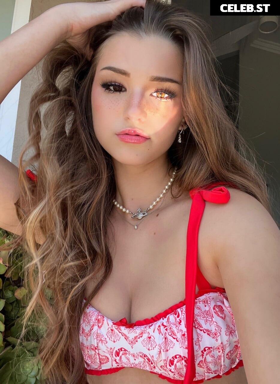 Brooke Monk Image 617008