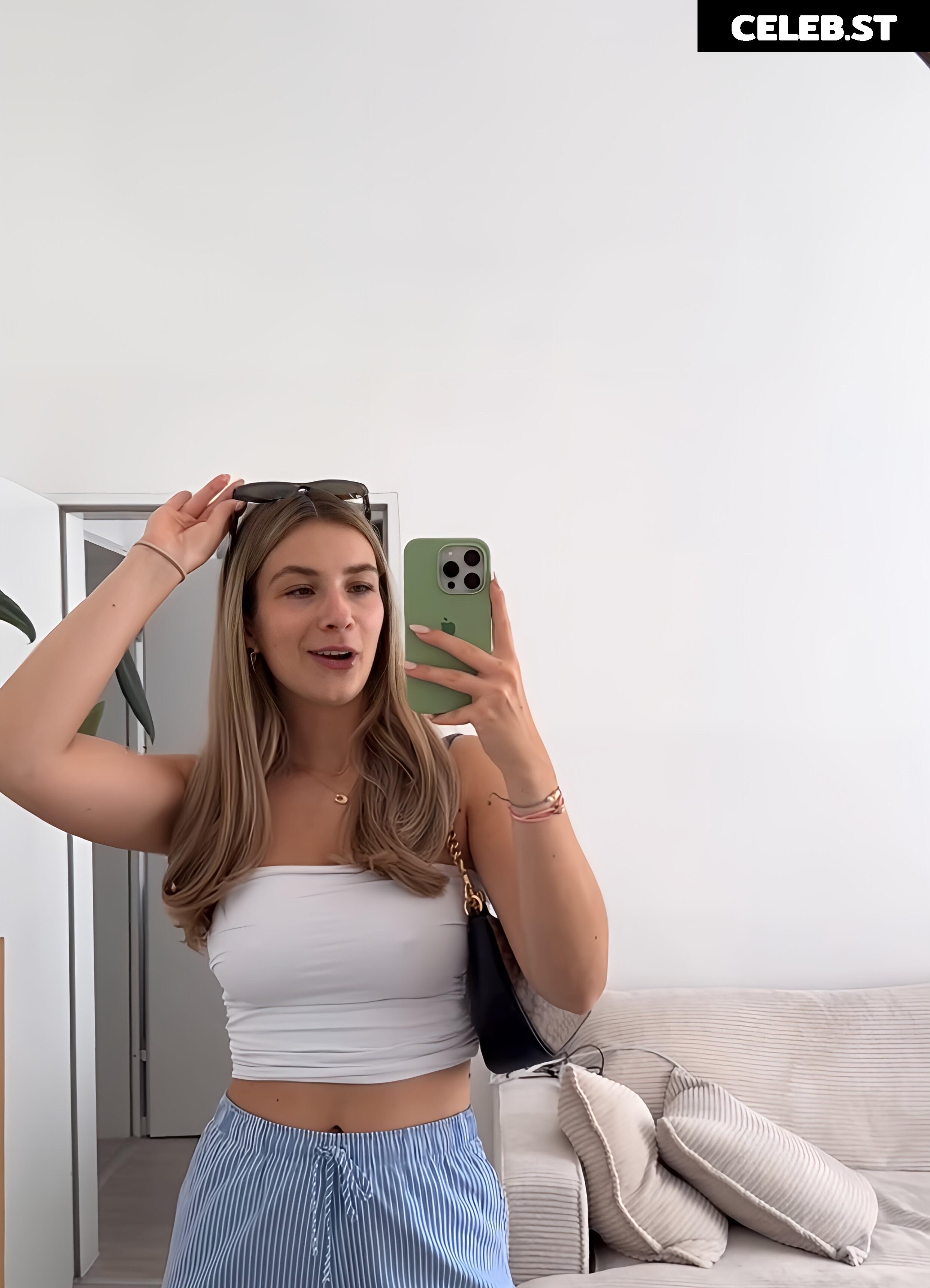 Paula Doeringer Image 615140