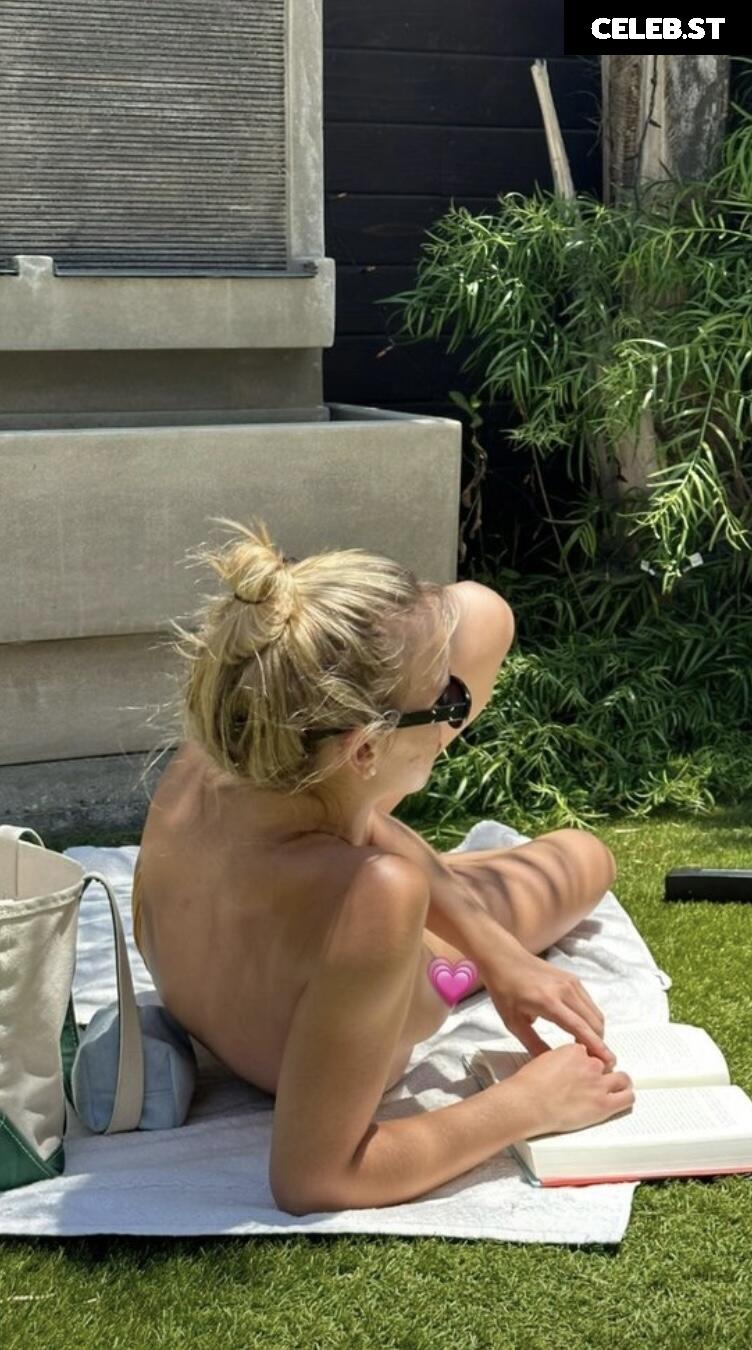 Emma Brooks Image 627826