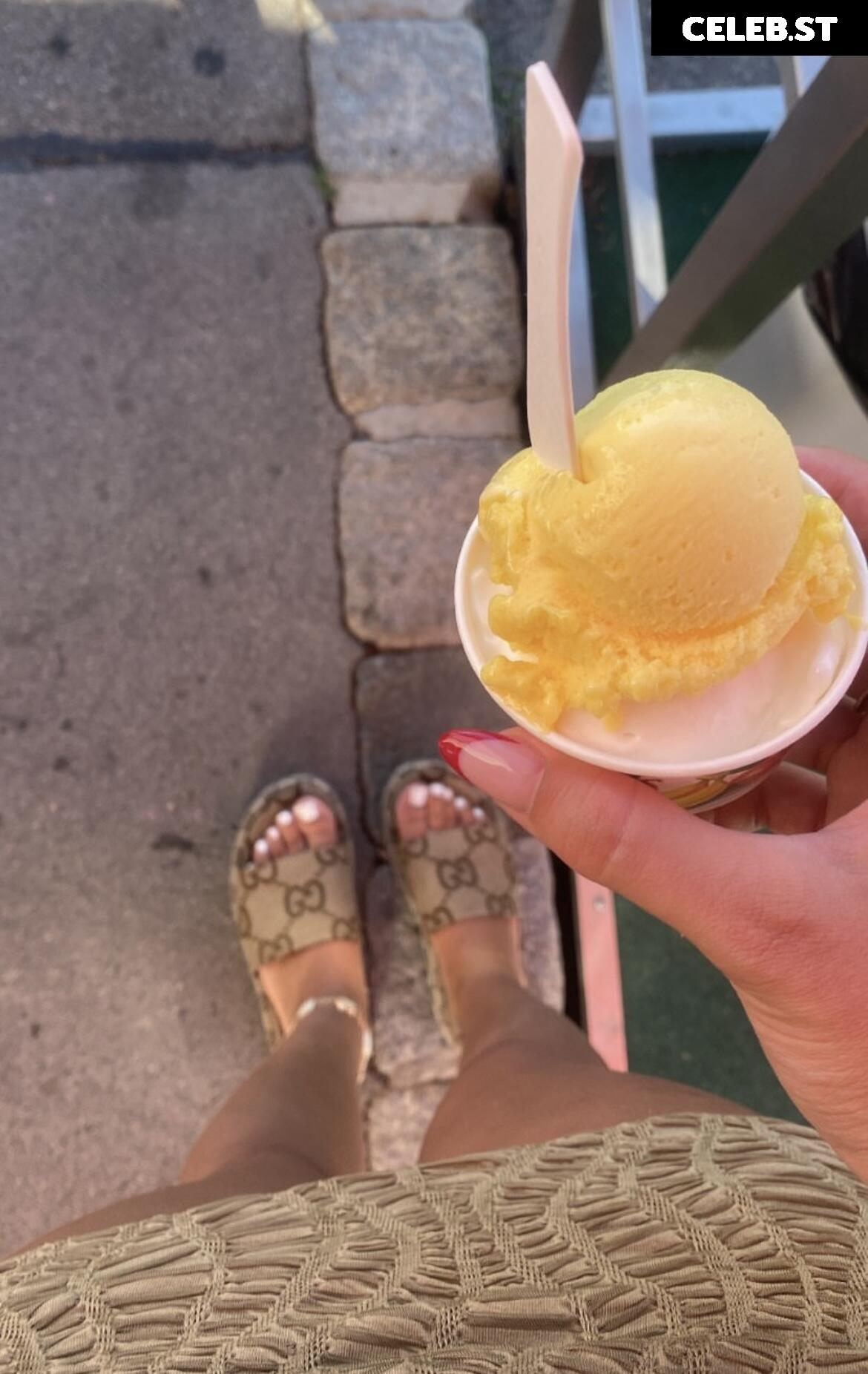 Almira Azemi Image 626932