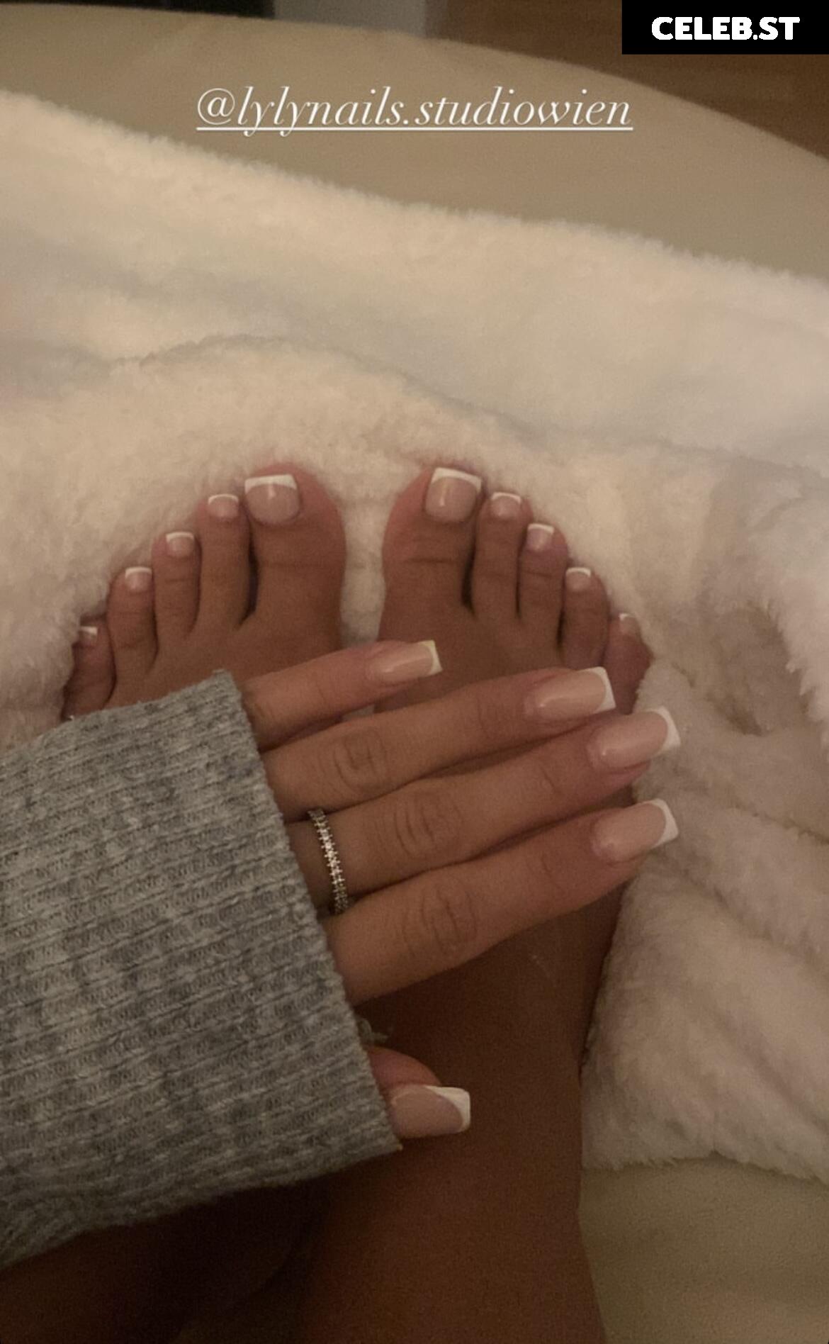 Almira Azemi Image 626851