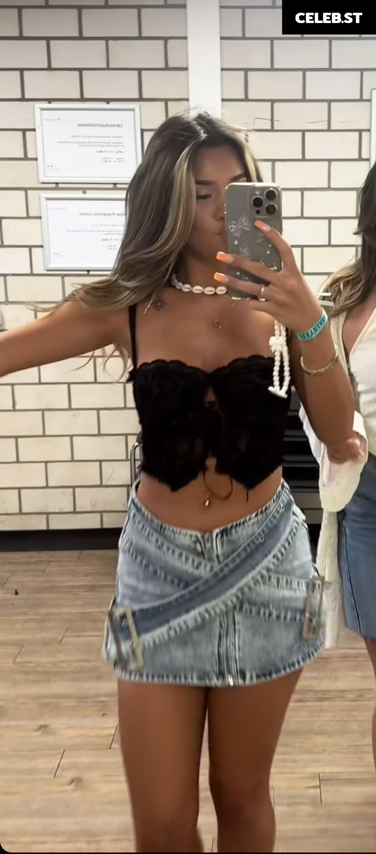 Almira Azemi Image 625919