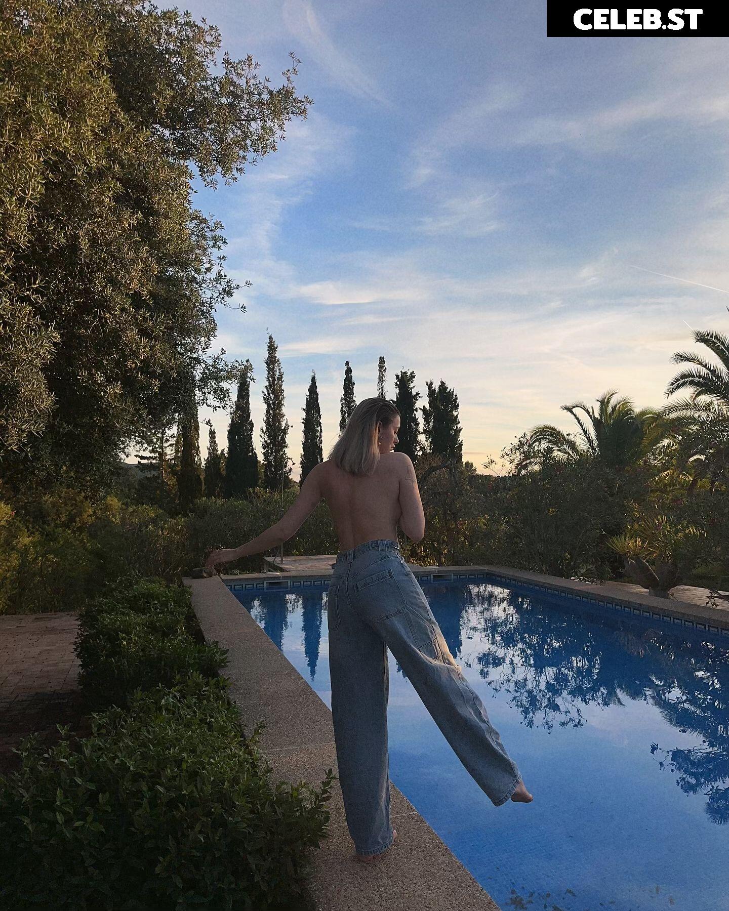 Vanessa Berg Image 624751