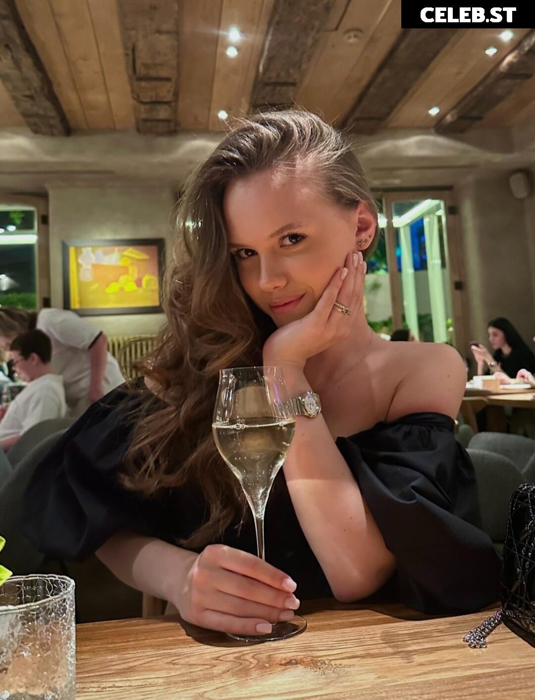 Kristyna Shmidt Image 621220