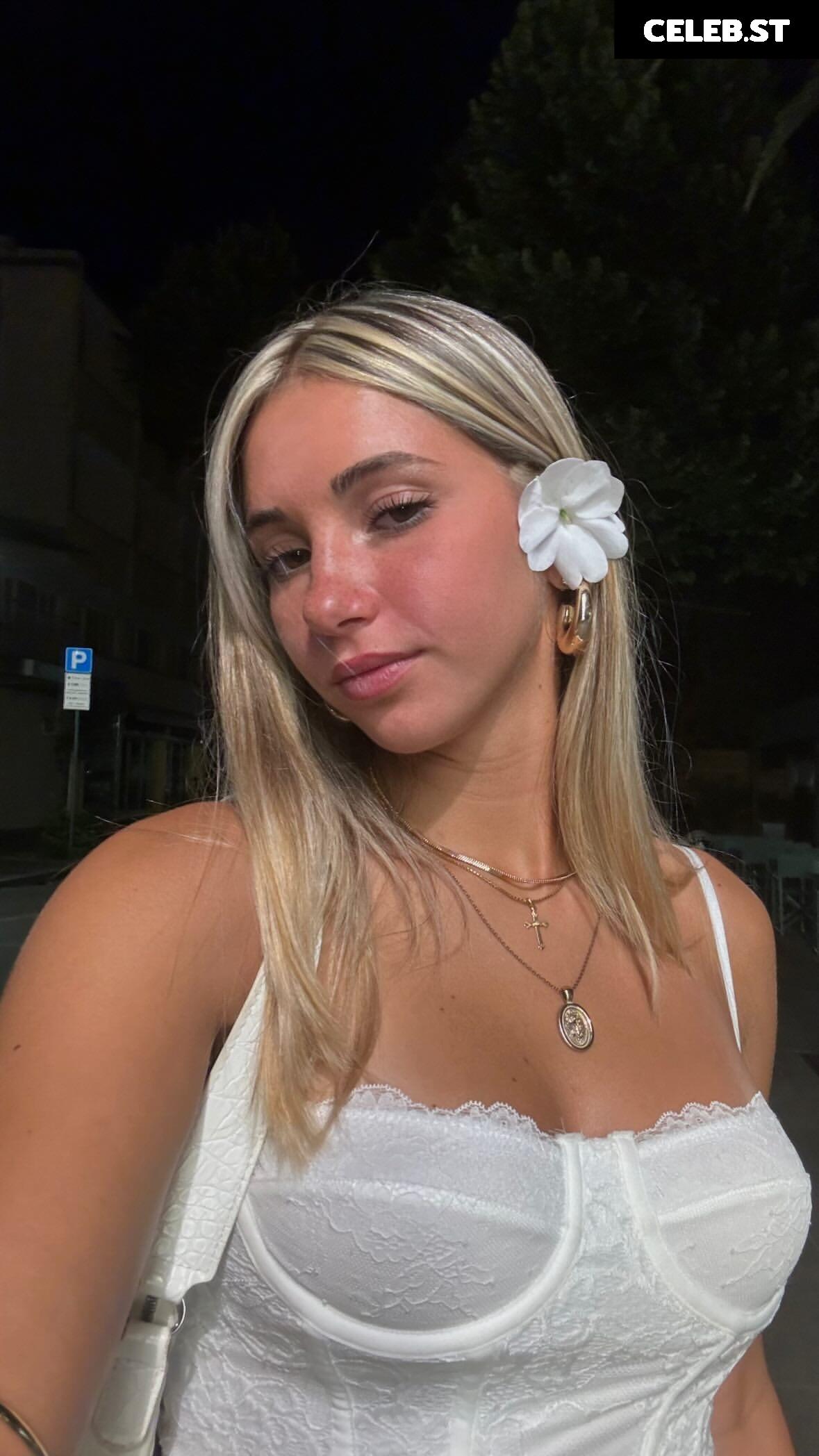 Iris Vallarani Image 620211