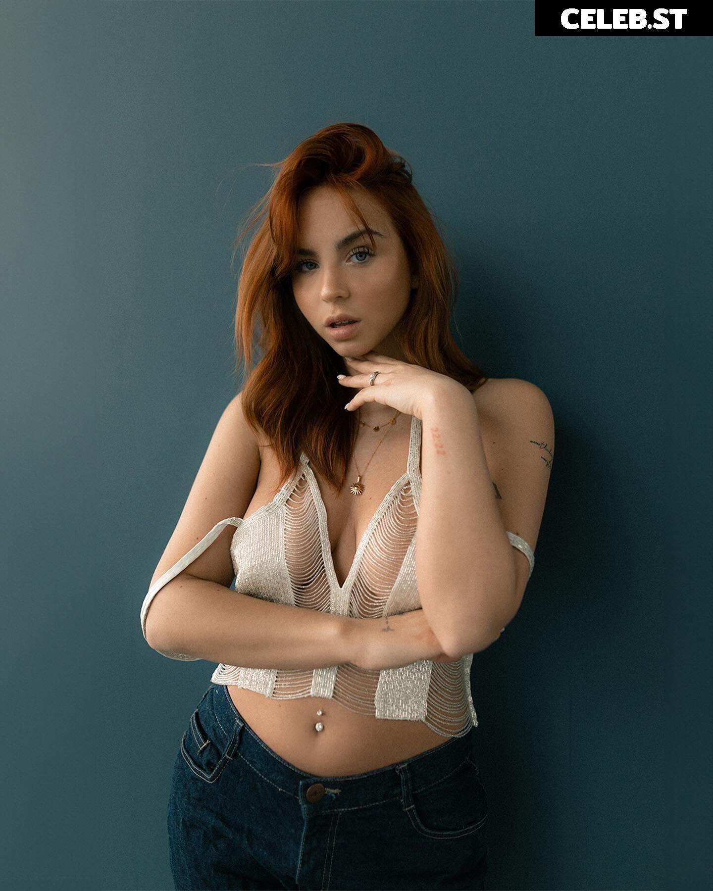 Nika Sofie Image 637536