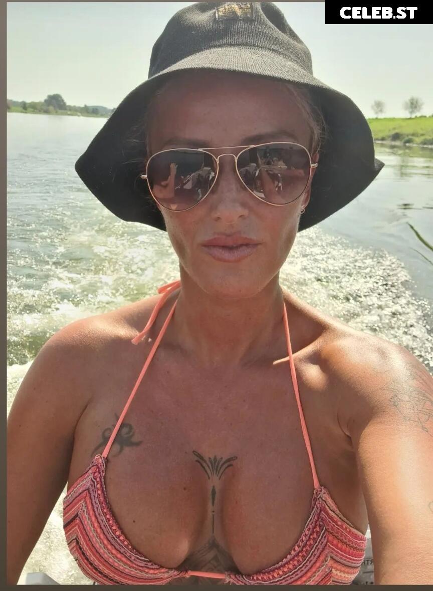 Tati_ink Image 689659