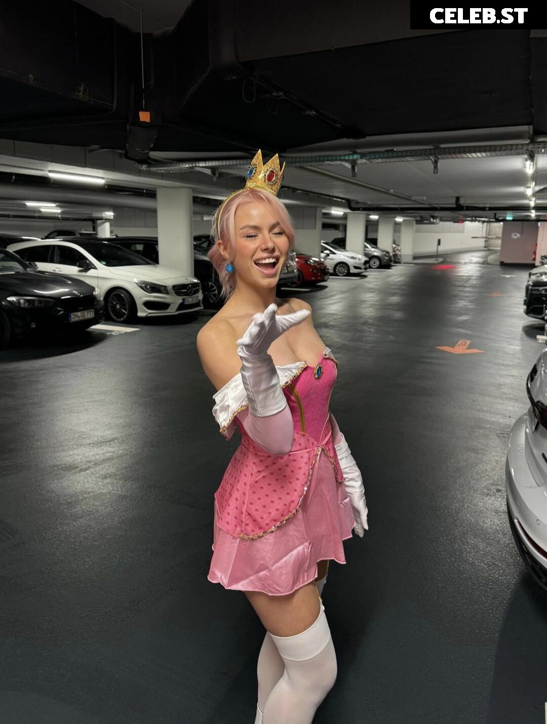 Kim Schiele Image 689193