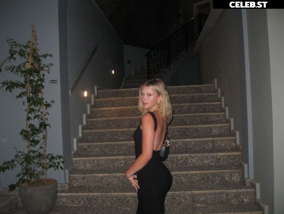 Maja.wrl Image 687142