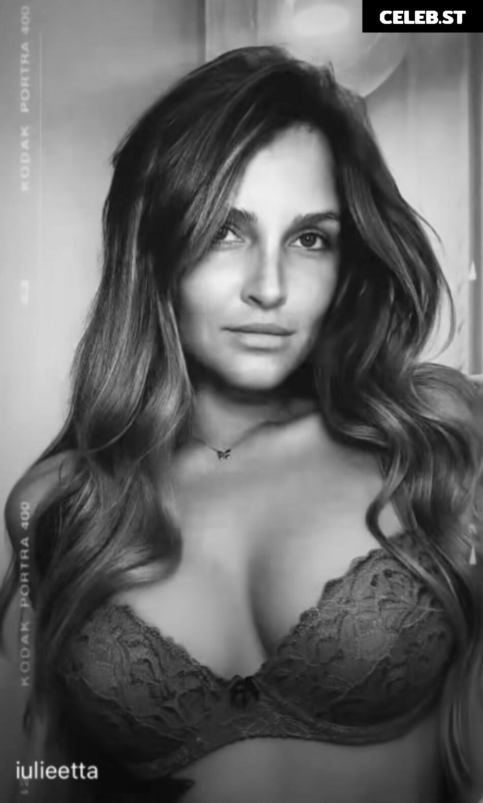 Iulieetta Image 686441