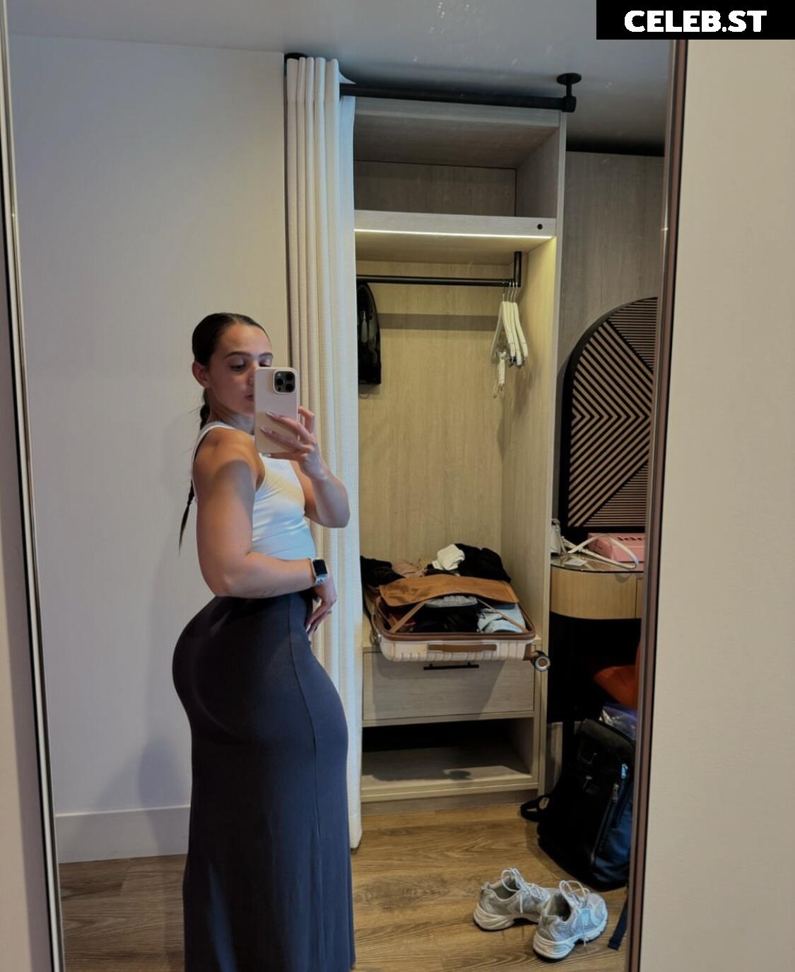 Kaitlyn Adventures Image 684463