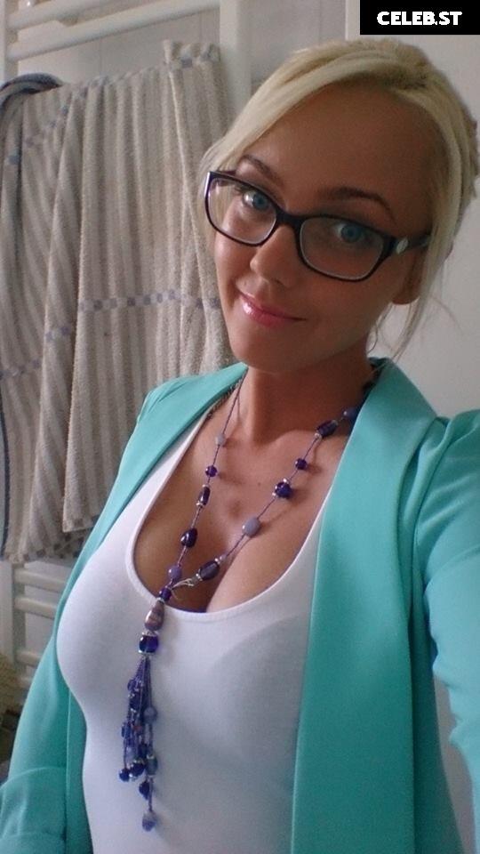 Sexy Julia Image 684809