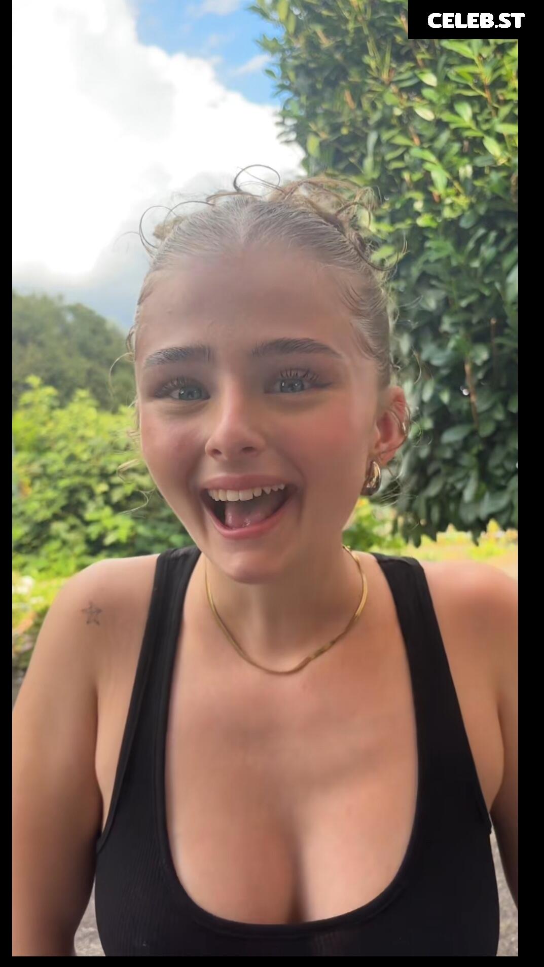 Sara Oliwia Image 681723