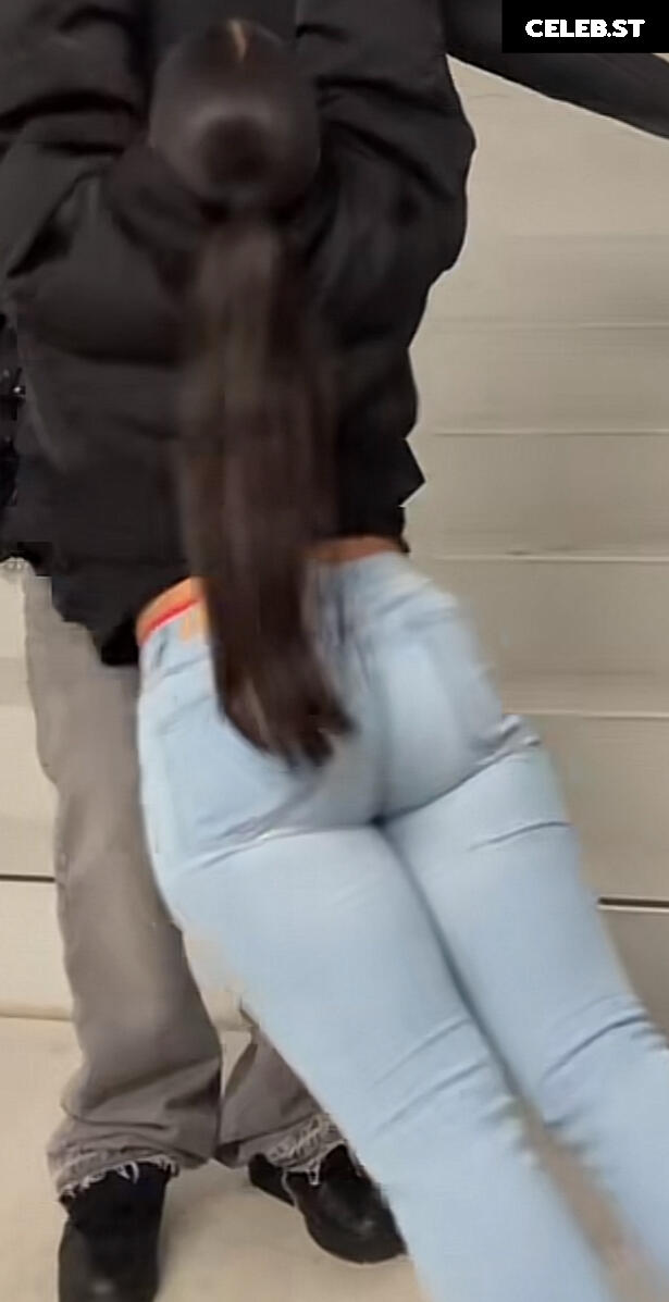 Asaliraniii Image 681304