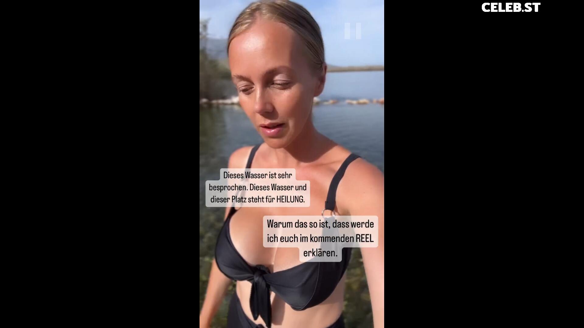 Sexy Julia Image 681008