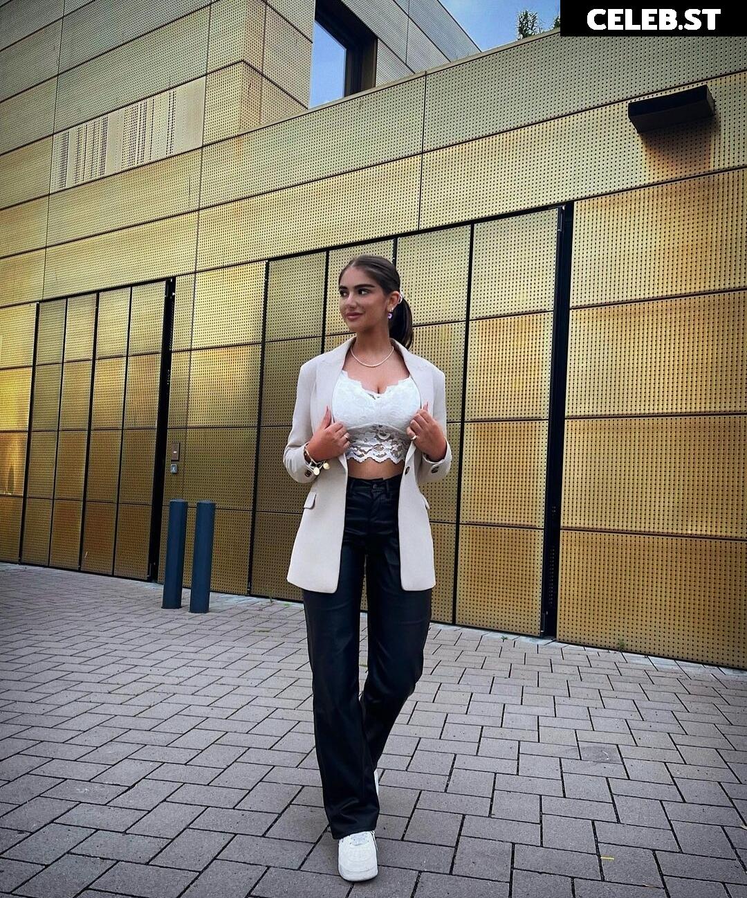 Lisa Straube Image 681913