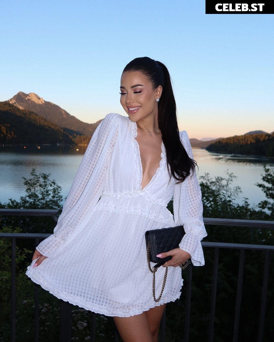 Lisa Weinberger Image 681936