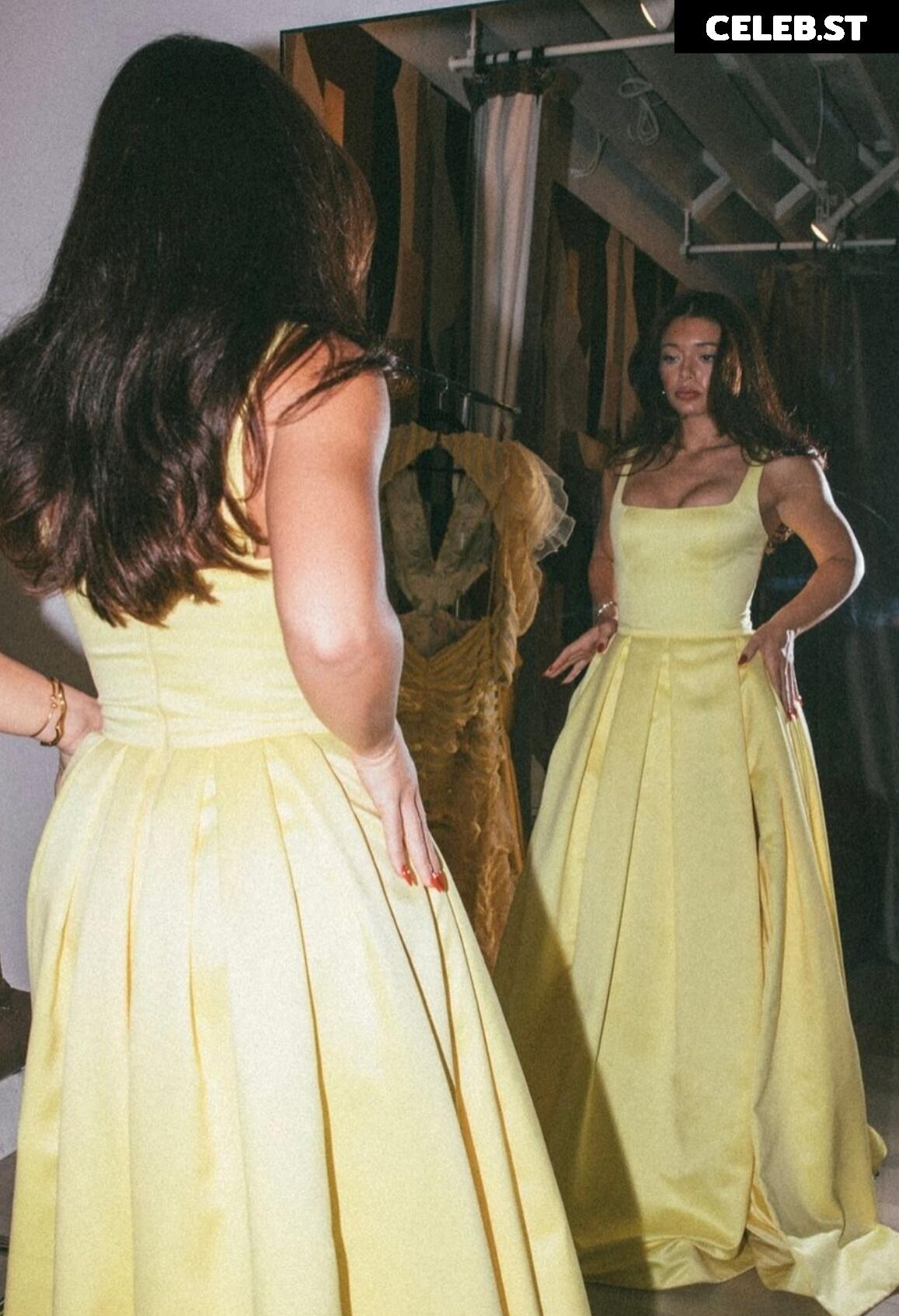 Tabitha Swatosh Image 696664