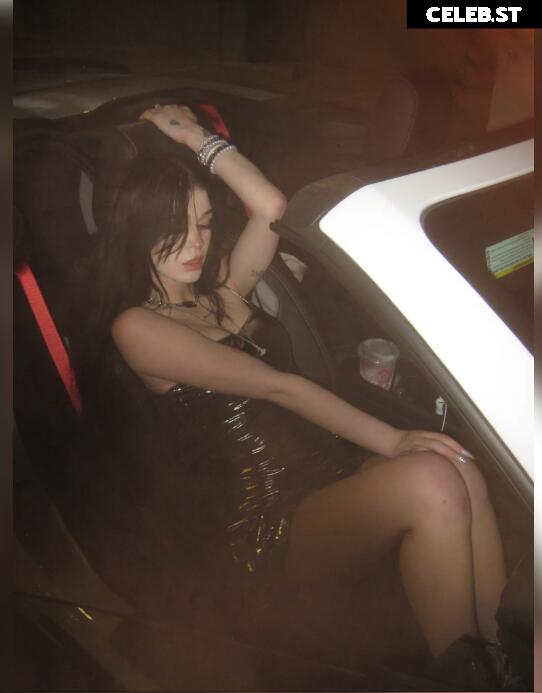 Nevaaadaa Image 696132