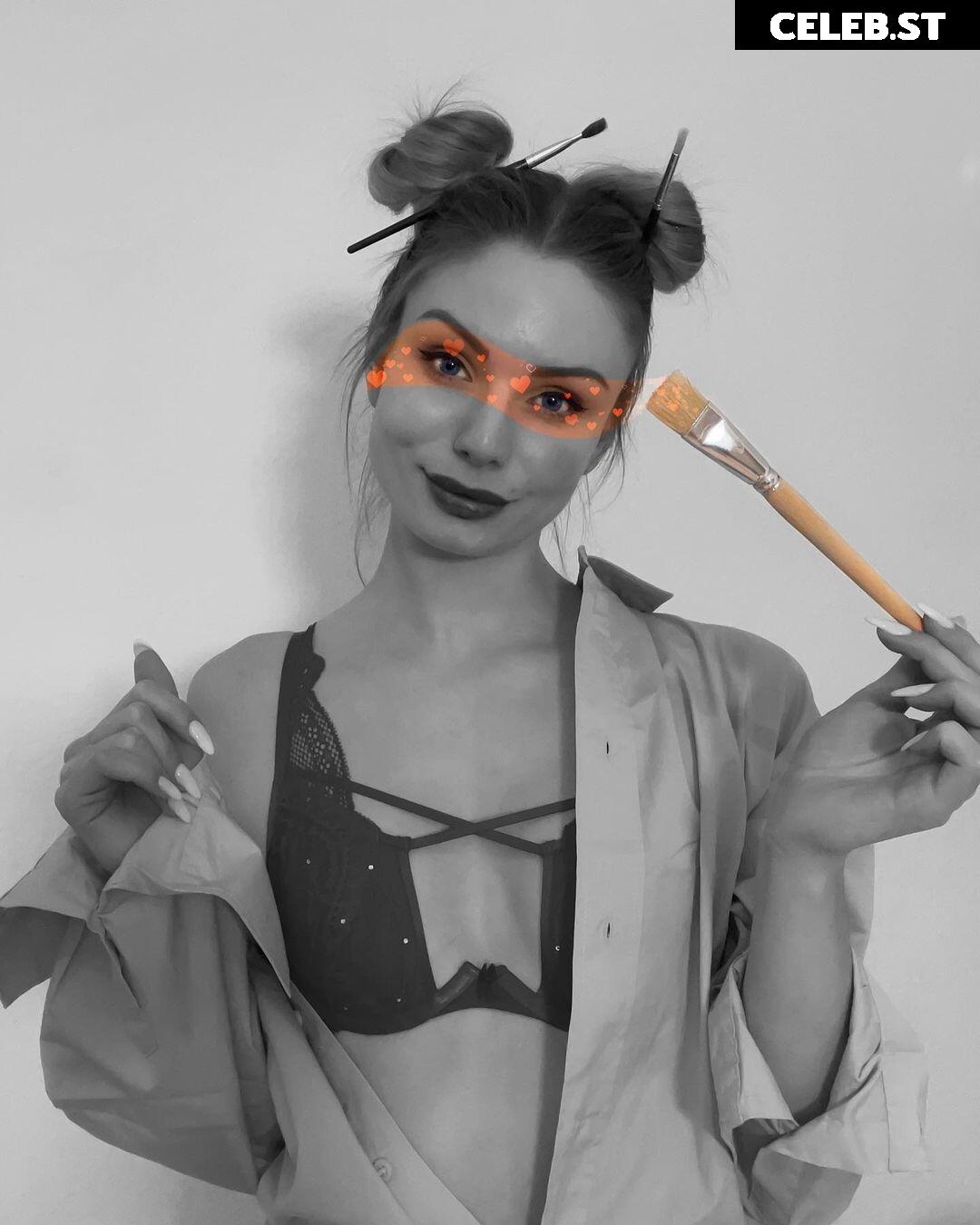 Kira Karambole Image 695477