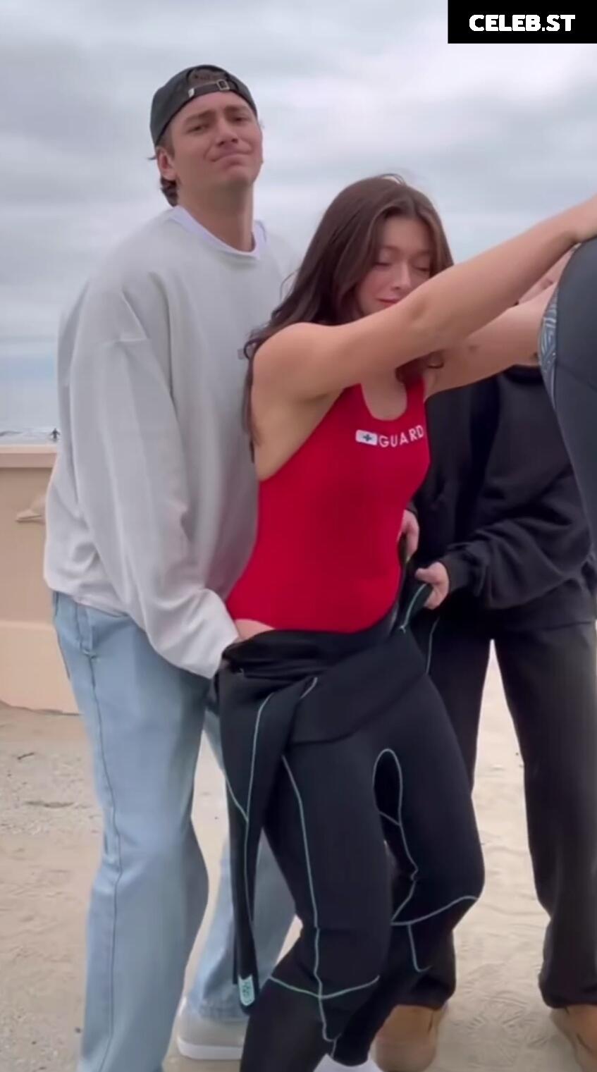 Tabitha Swatosh Image 695240