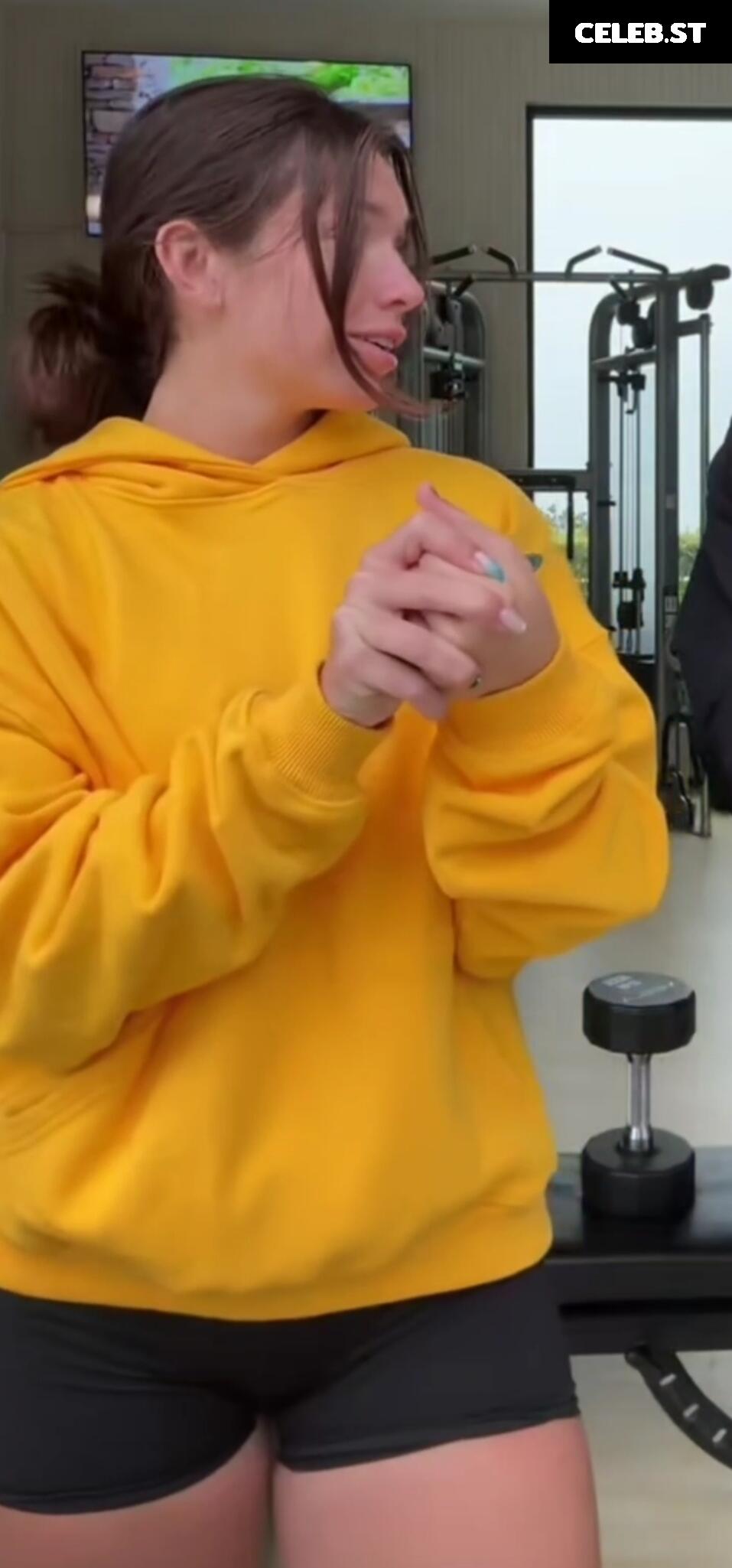 Tabitha Swatosh Image 695846