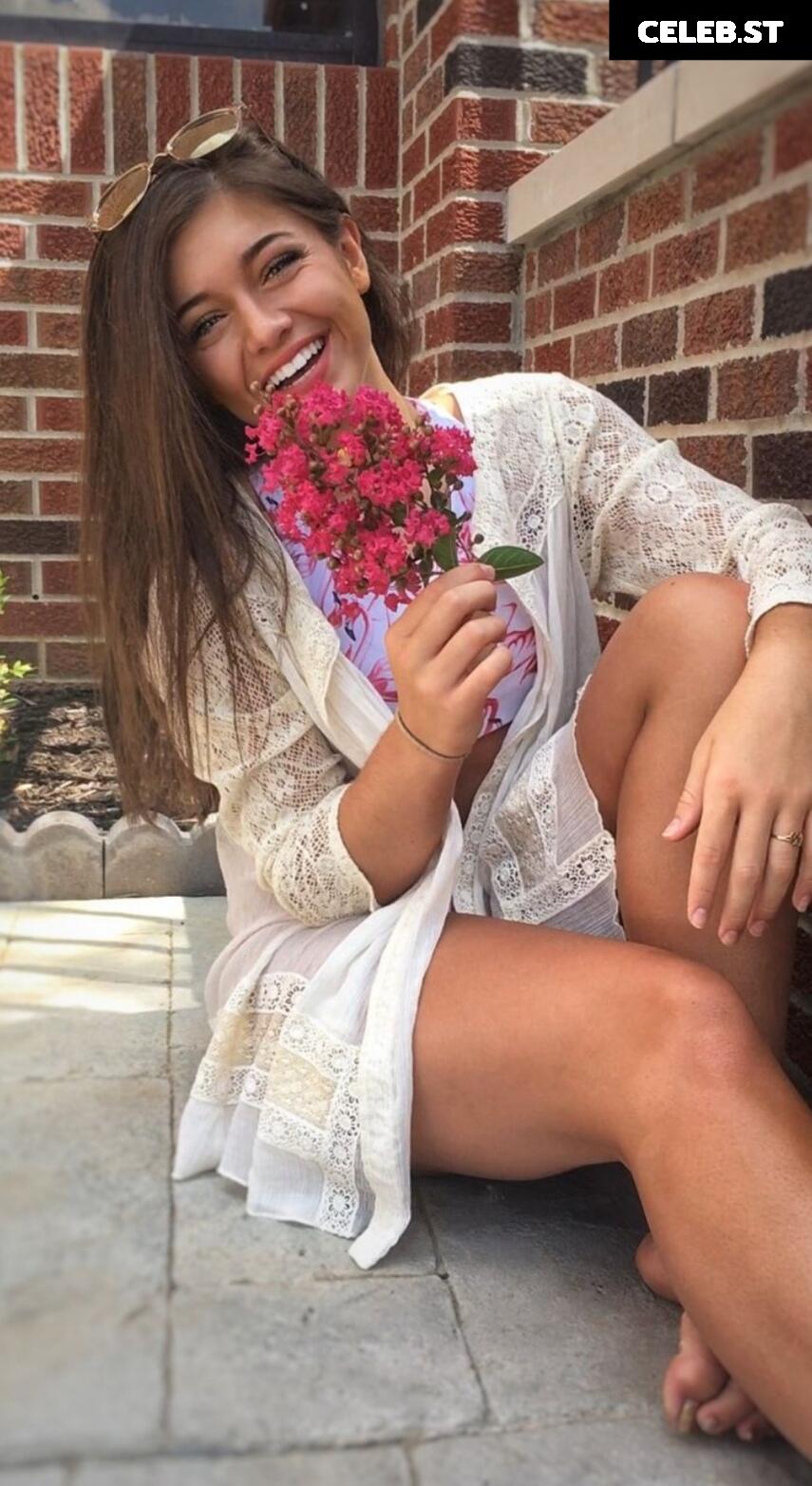 Tabitha Swatosh Image 693372