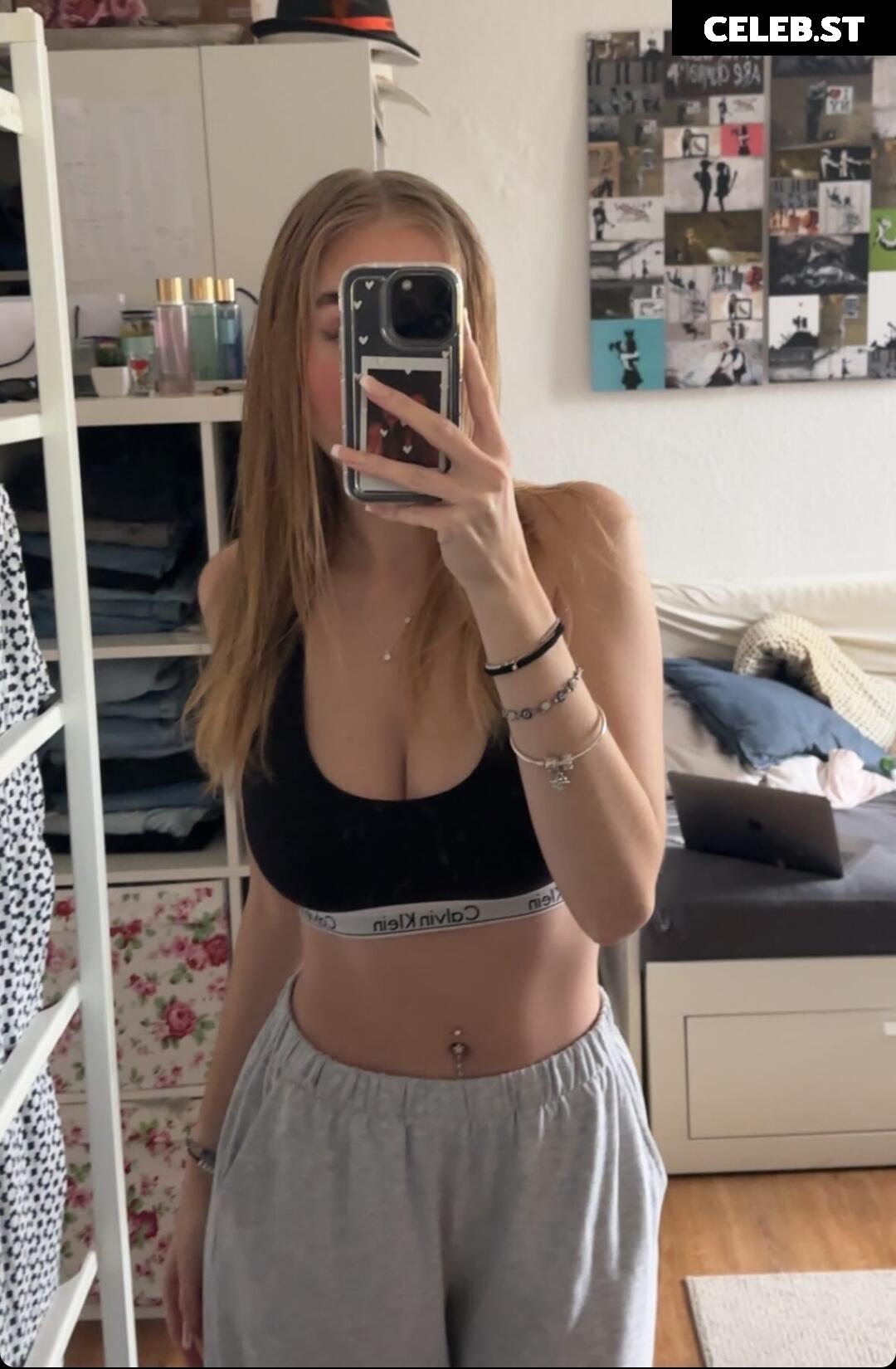 Lenaa.hdl Image 692633