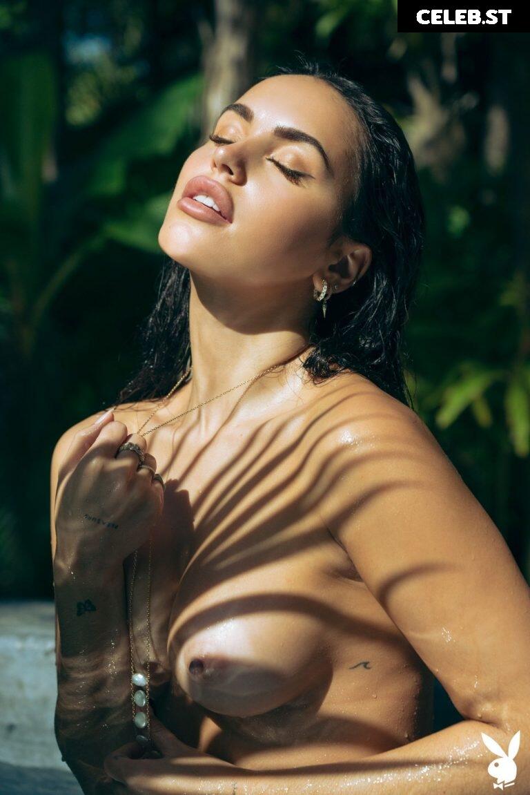 Claudia Tihan Image 692212