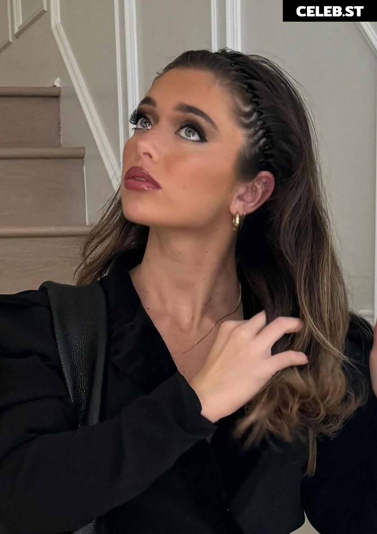 Tabitha Swatosh Image 692208