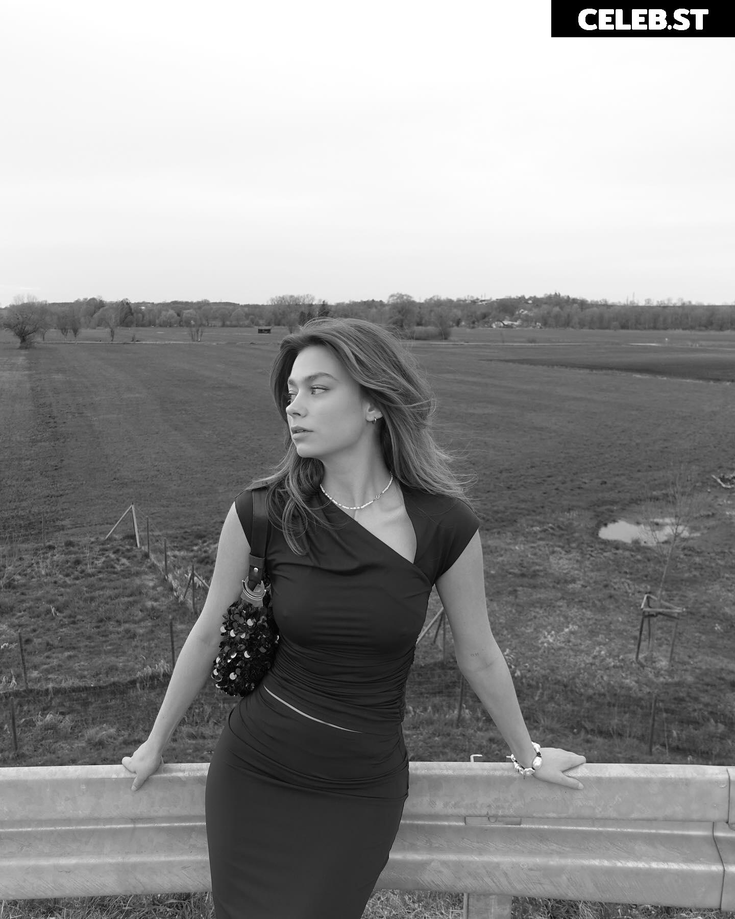 Lotty_kxa Image 692353