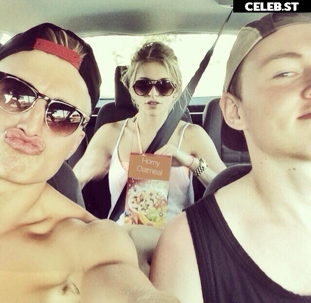 Caro Daur Image 691089