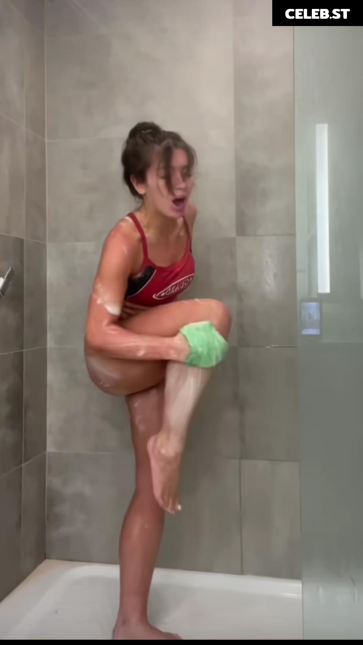 Tabitha Swatosh Image 690510