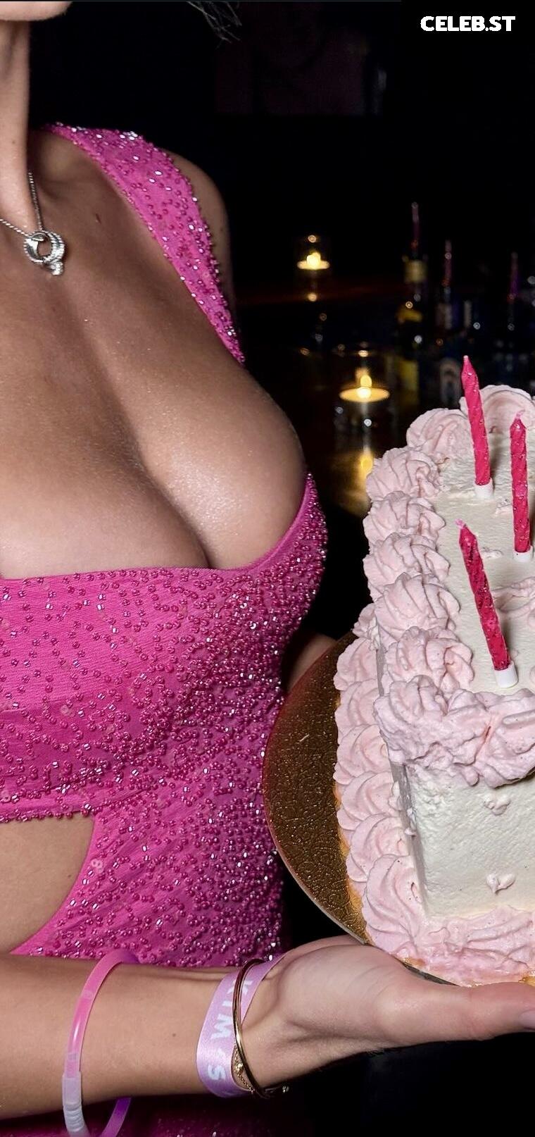 Kim Schiele Image 690708