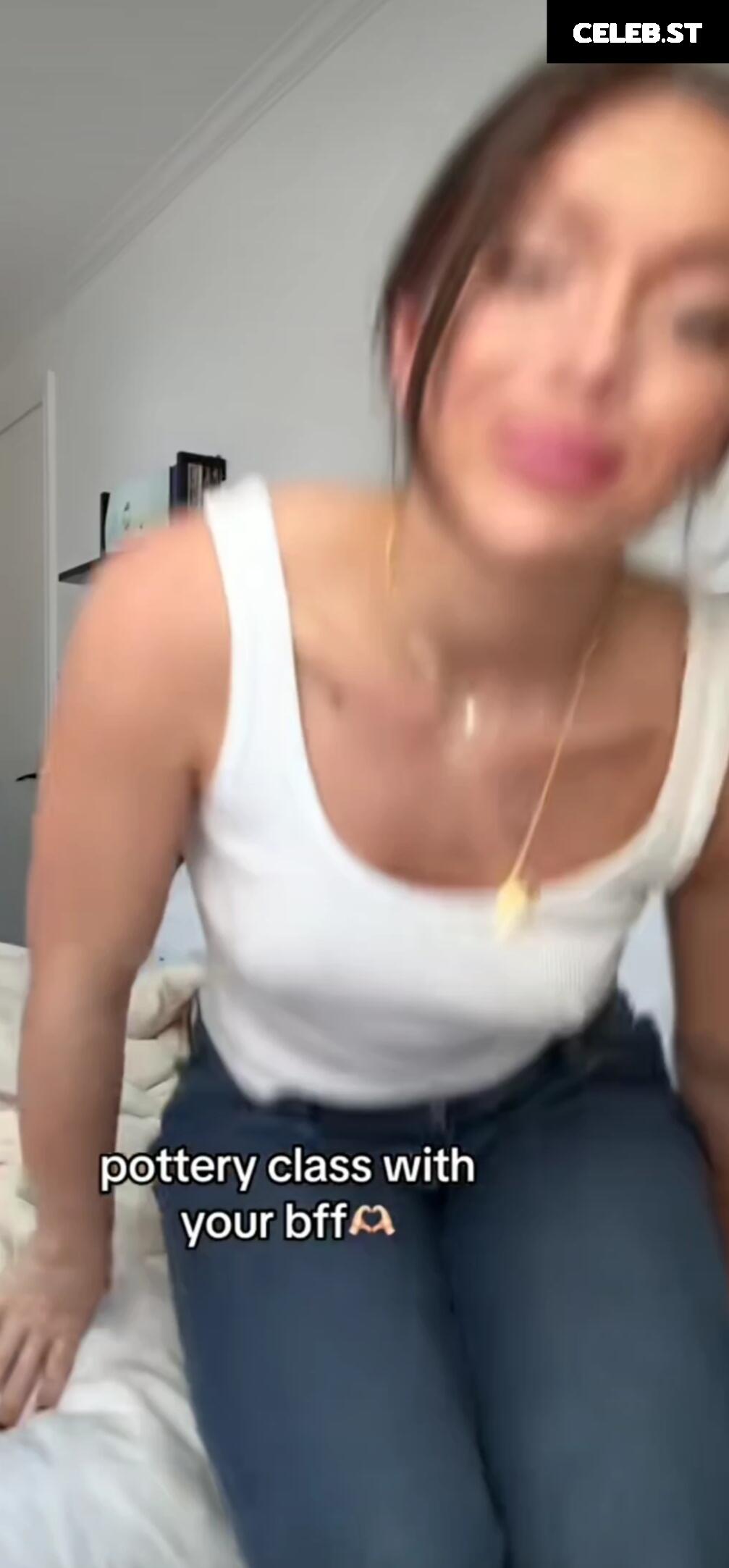 Tabitha Swatosh Image 690967