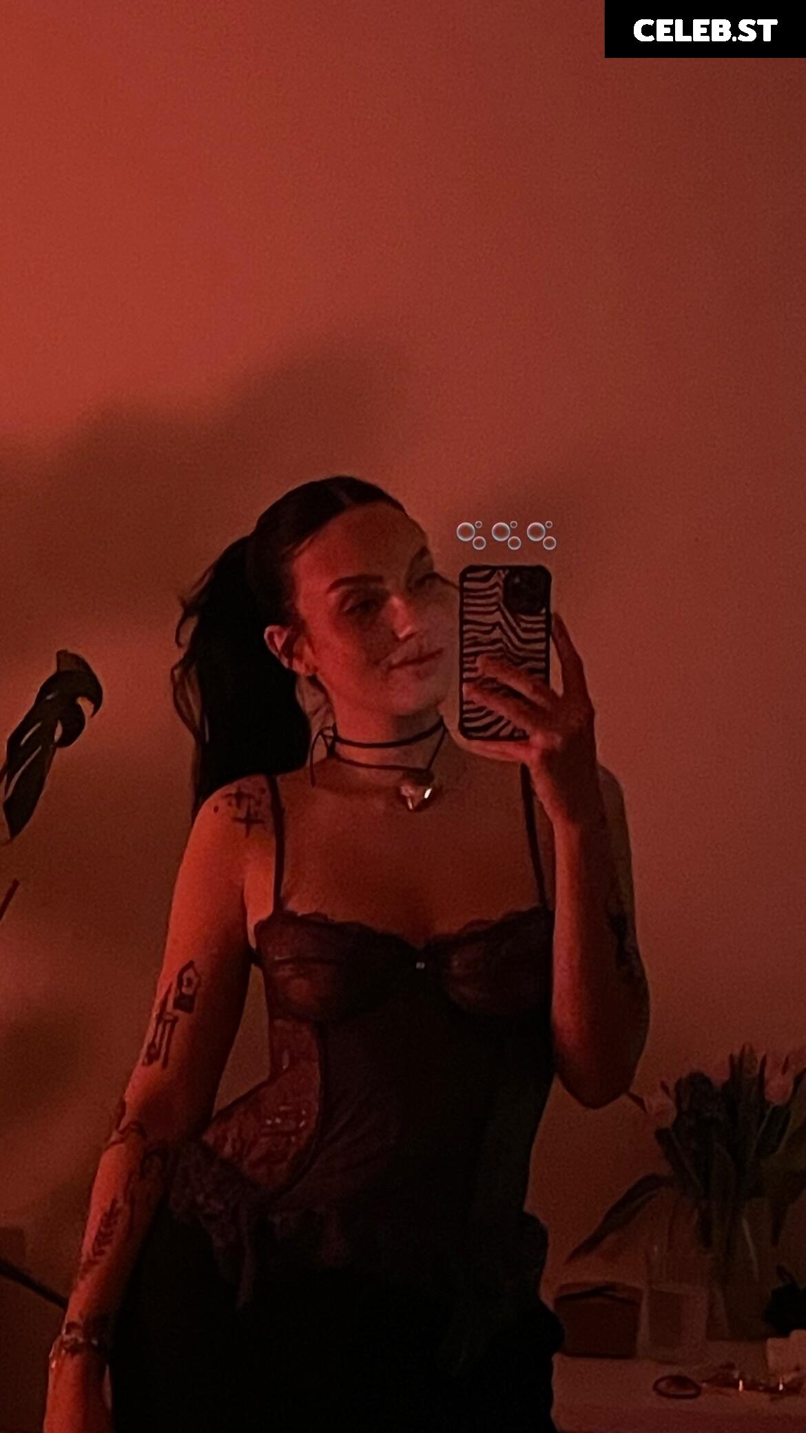 whosrobin Image 648578