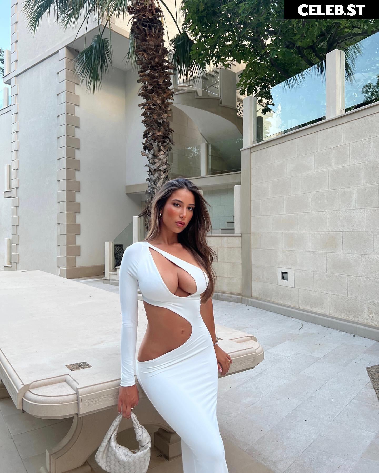 lorena.sim Image 648592