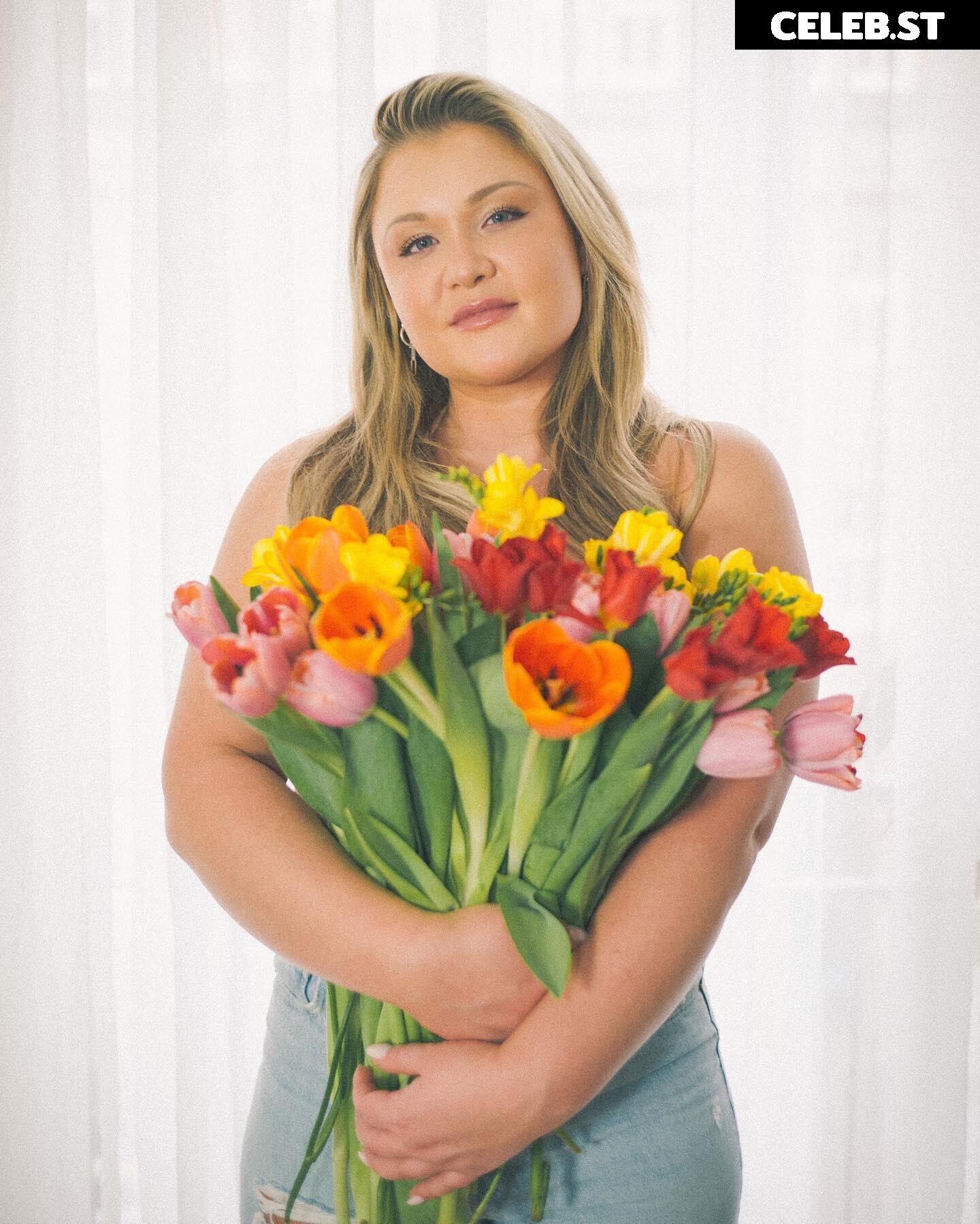Sophia Thiel Image 648657